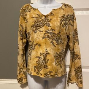 Patterned long sleeve